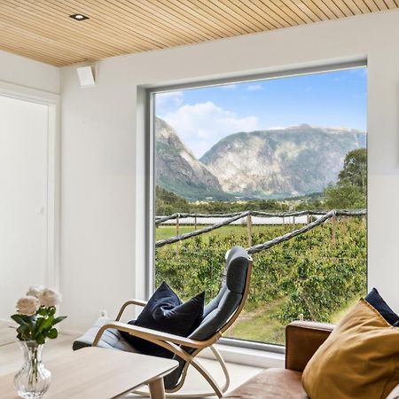 Jordeplegarden Holiday Home - Part Of A Farm - Two Buildings - Close To Flam Lærdalsøyri Exterior foto